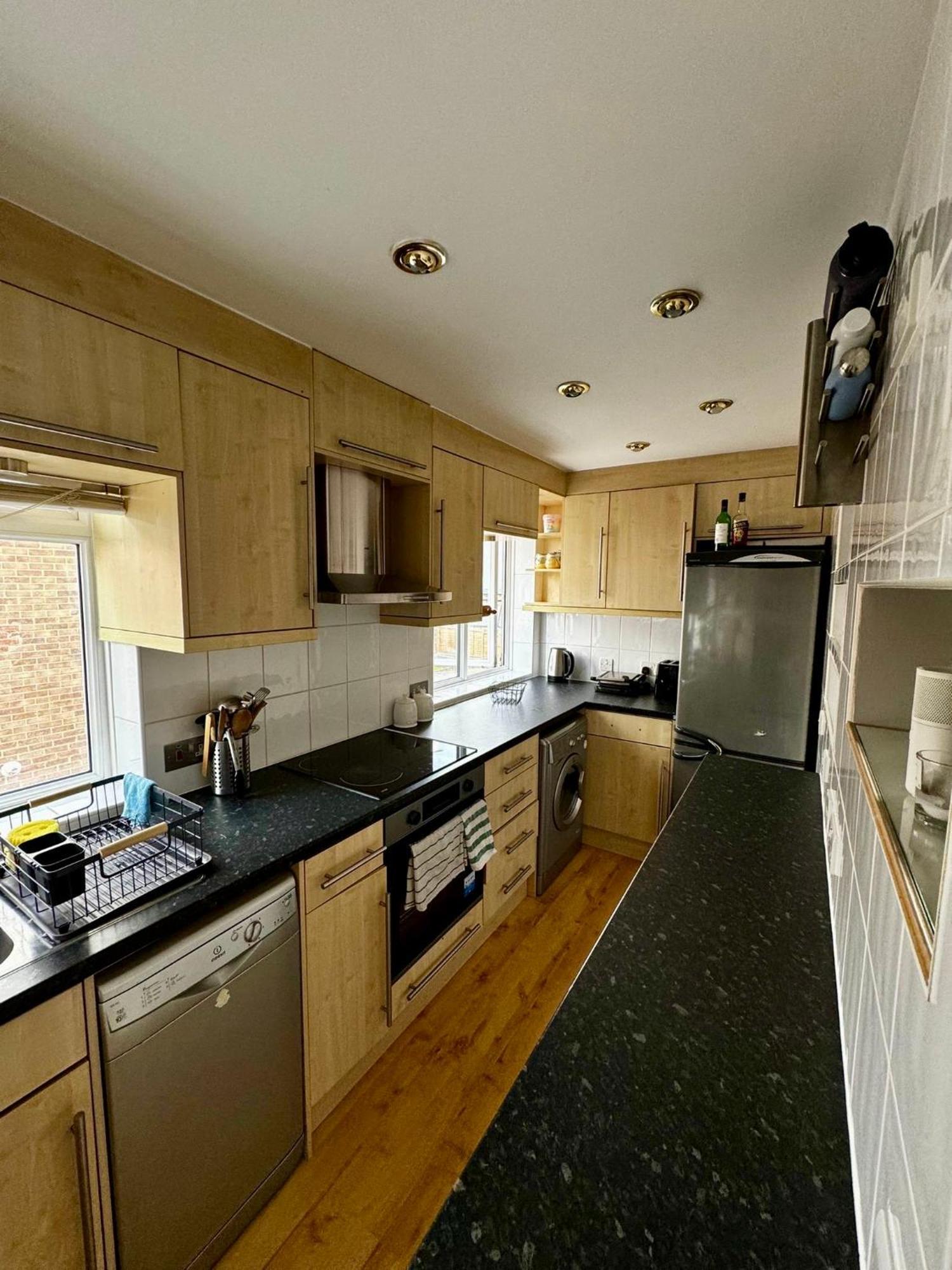 Amazing En-Suite Apartment In Finchley Central ロンドン エクステリア 写真