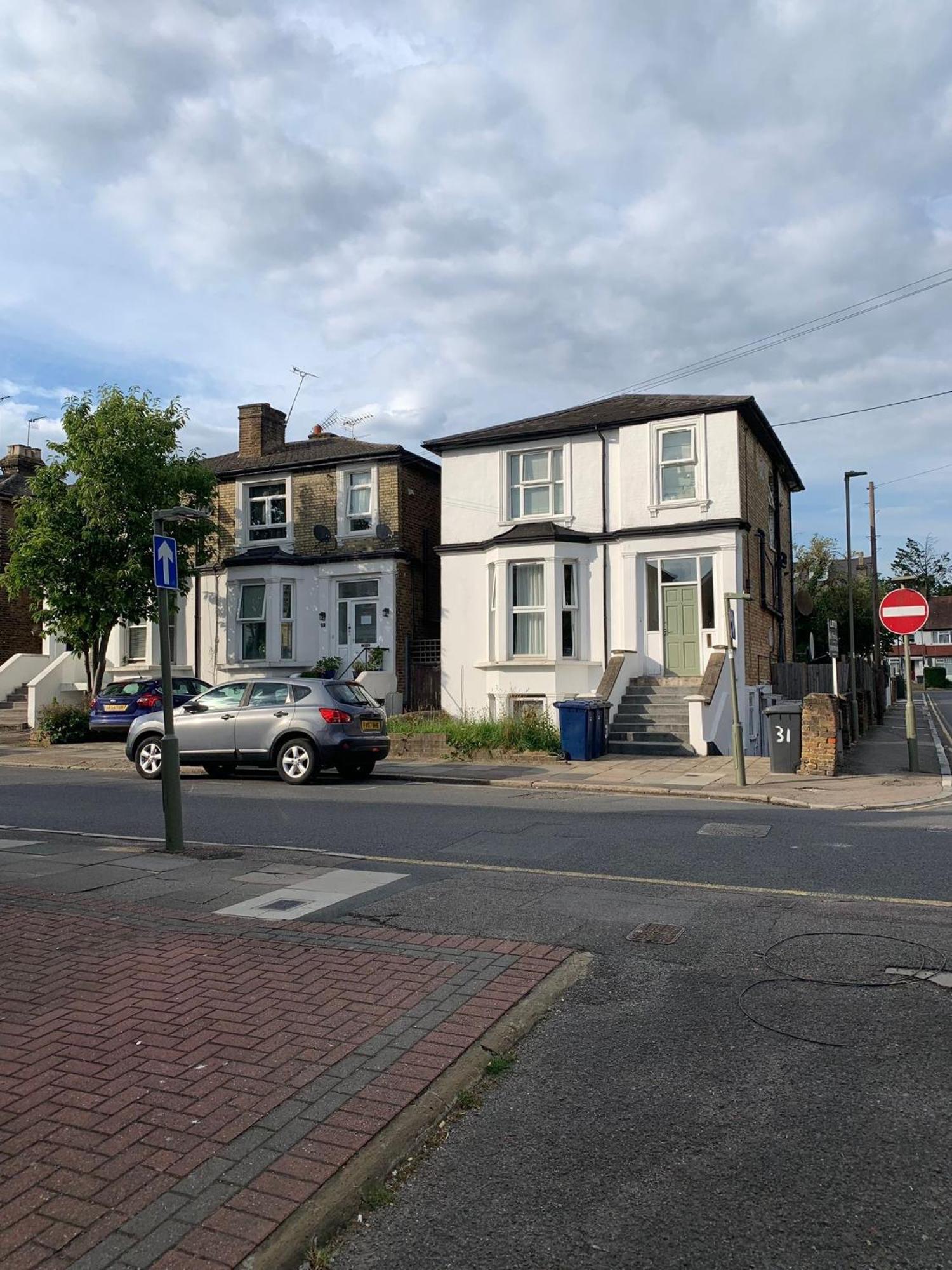 Amazing En-Suite Apartment In Finchley Central ロンドン エクステリア 写真