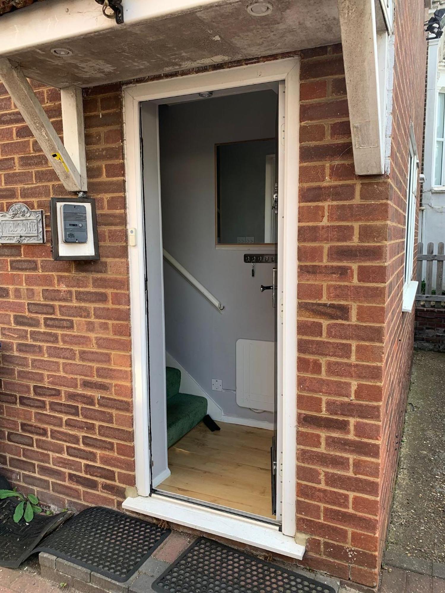 Amazing En-Suite Apartment In Finchley Central ロンドン エクステリア 写真