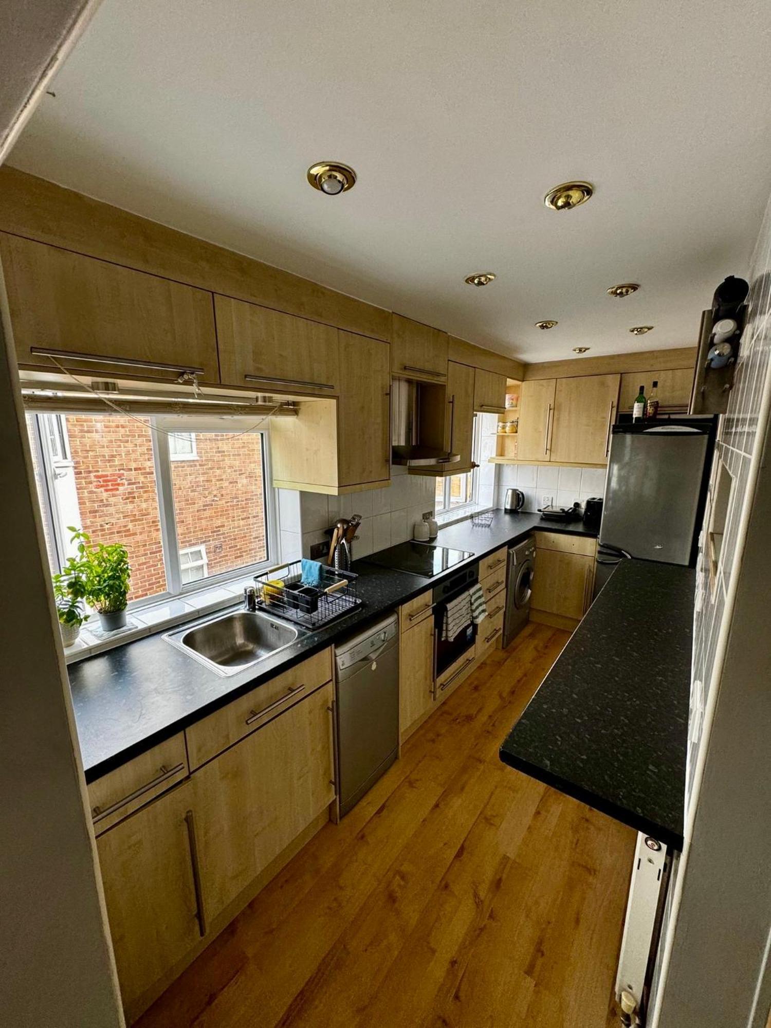 Amazing En-Suite Apartment In Finchley Central ロンドン エクステリア 写真